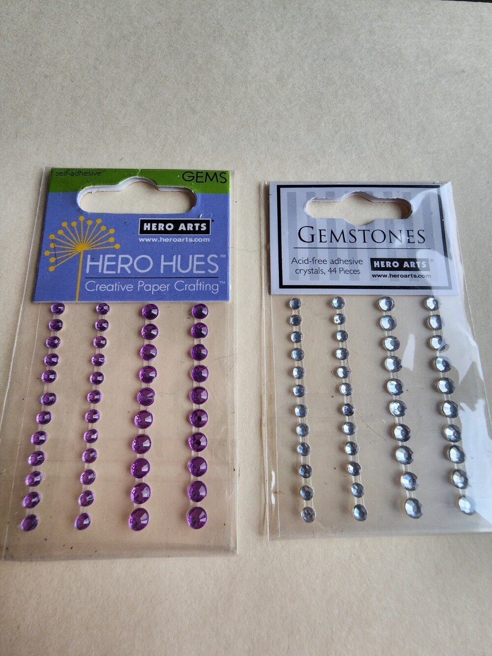 NEW Lot Hero Arts Self-Adhesive Gemstones, 88 Pieces, 2 Sizes Purple & Clear #20